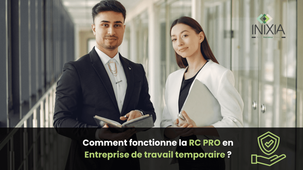 "RC PRO Entreprise de travail temporaire : Deux jeunes professionnels discutant dans un couloir d'entreprise."