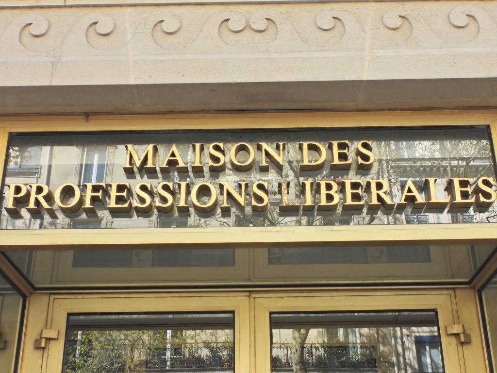 Assurance pour les professions libérales : avocats, médecins, architectes