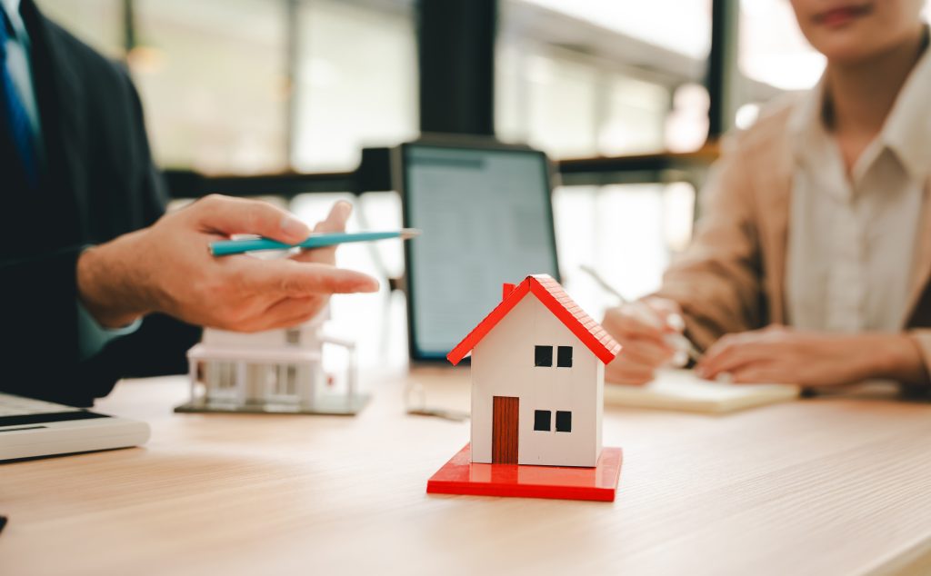 Comment comparer les offres d’assurance emprunteur ?